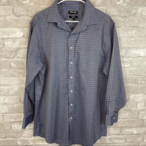 Kirkland Tailored Fit Button Down Shirt